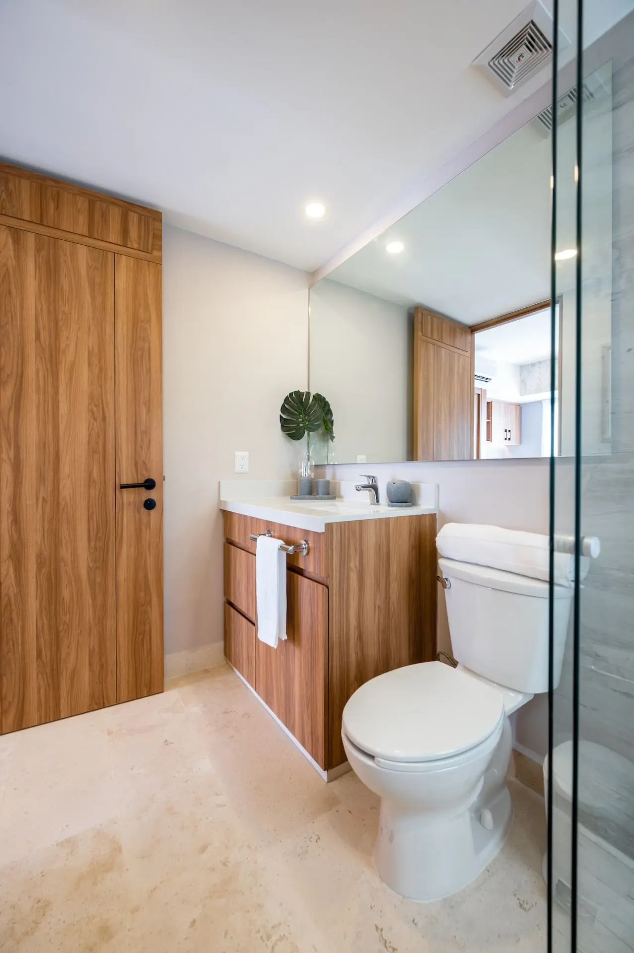 Harbor 171 Sample Unit interiors