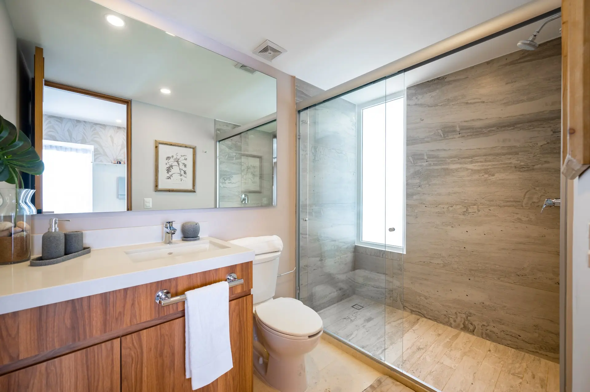 Harbor 171 Sample Unit interiors