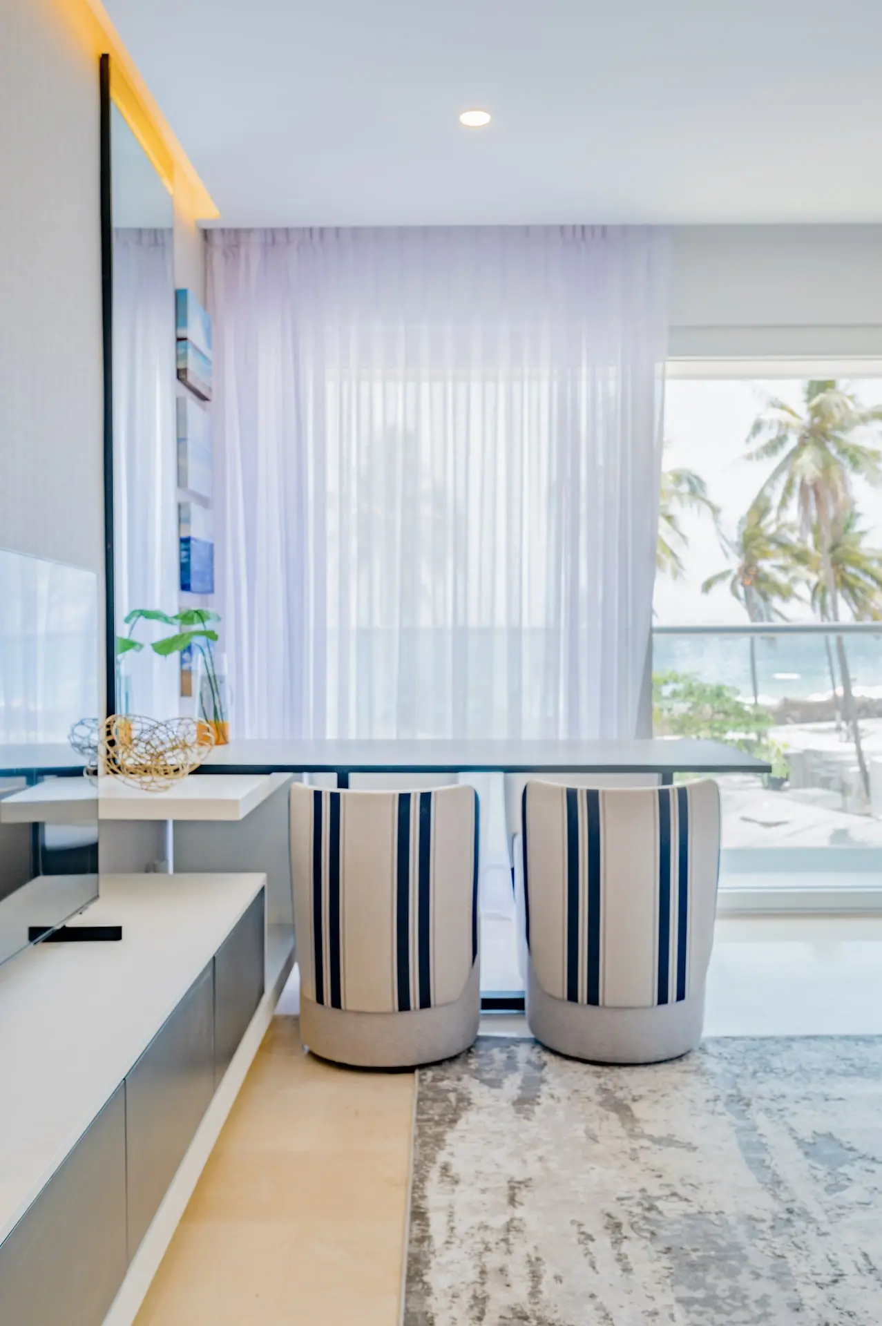 Harbor 171 Sample Unit interiors